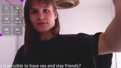 Snapshot of buckwheat_queen chatting on December 22, 6:15 pm Mira online show from December 22, 6:15 pm