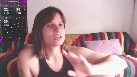Snapshot of buckwheat_queen chatting on March 6, 8:37 pm Mira online show from March 6, 8:37 pm