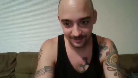 Snapshot of bud42o chatting on October 13, 3:50 am Bud42o online show from October 13, 3:50 am