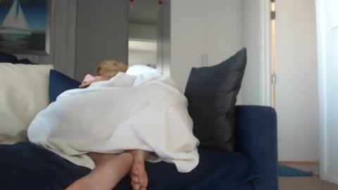 buddiup2 online show from December 20, 3:58 am