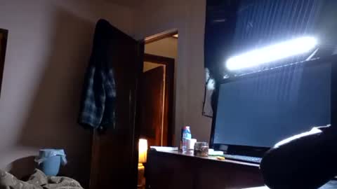 Snapshot of buddylovex chatting on October 26, 12:05 am buddylovex online show from October 26, 12:05 am