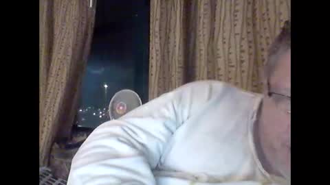 buddyluvzumore online show from February 12, 9:10 am