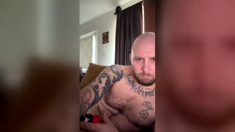 Snapshot of buebue819 chatting on December 18, 11:11 pm buebue819 online show from December 18, 11:11 pm