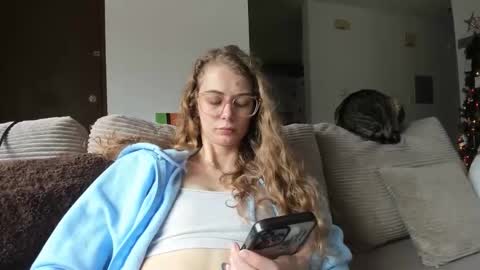 Buffy online show from November 23, 6:19 pm