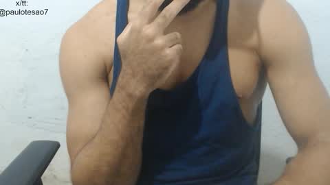 Snapshot of buldgeinboxer chatting on December 1, 12:37 am buldgeinboxer online show from December 1, 12:37 am