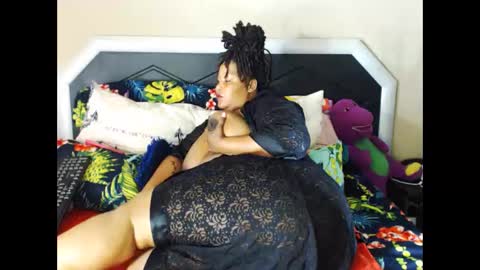 Snapshot of bulkyyass4u chatting on November 30, 6:50 am bulkyyass4u online show from November 30, 6:50 am