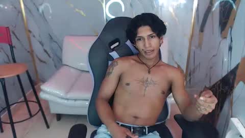 bull_cam online show from November 13, 7:24 pm