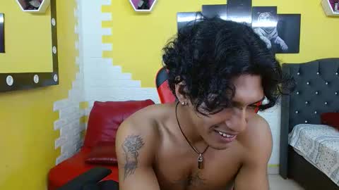 bull_cam online show from December 1, 3:22 am