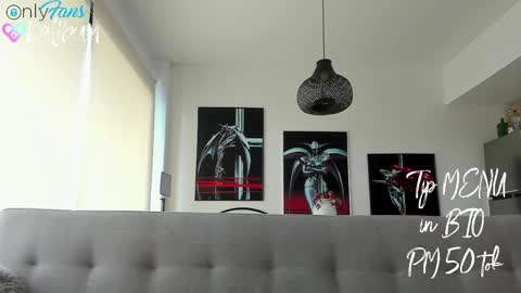 Snapshot of bumbum_kalibum chatting on November 27, 7:49 pm Ivan online show from November 27, 7:49 pm