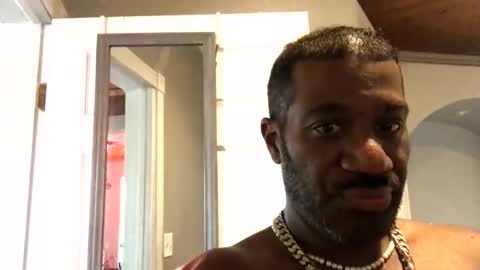 Bungalow Entertainment online show from November 1, 3:25 pm