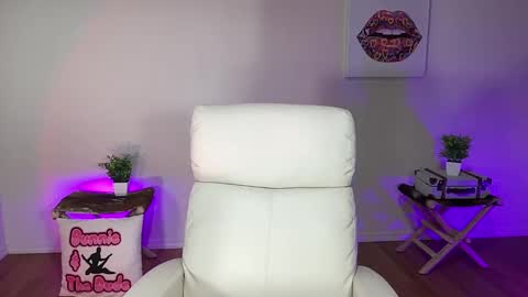 BUNNIE and THE DUDE TheLebowskis online show from November 15, 3:59 am