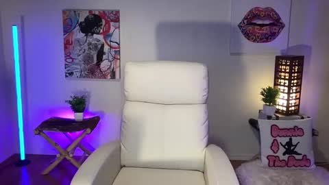 BUNNIE and THE DUDE TheLebowskis online show from January 13, 5:13 am