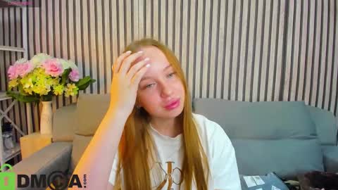 Snapshot of bunny_luvv chatting on September 11, 8:36 am Bunny online show from September 11, 8:36 am