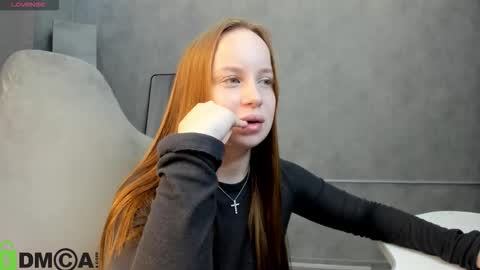 Snapshot of bunny_luvv chatting on October 3, 9:17 am Bunny online show from October 3, 9:17 am