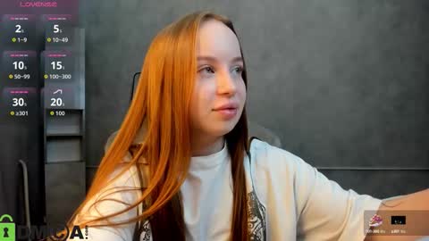 Snapshot of bunny_luvv chatting on October 4, 3:59 am Bunny online show from October 4, 3:59 am