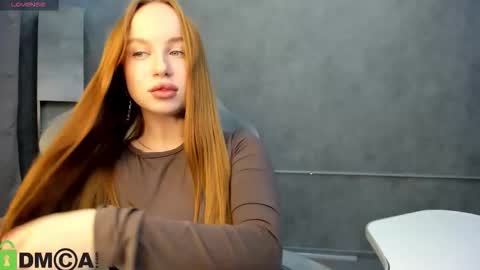 Snapshot of bunny_luvv chatting on October 6, 9:18 am Bunny online show from October 6, 9:18 am