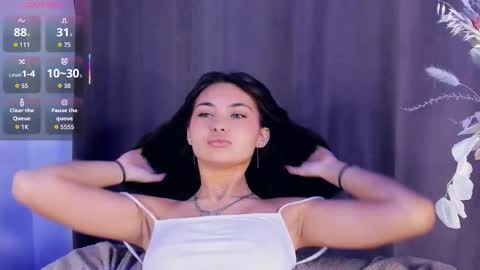 Snapshot of bunny_nova chatting on November 25, 8:14 am Aria online show from November 25, 8:14 am