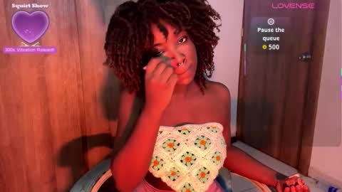 Snapshot of bunny_secrets chatting on November 4, 1:38 am Isa online show from November 4, 1:38 am