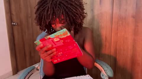 Snapshot of bunny_secrets chatting on November 28, 9:28 pm Isa online show from November 28, 9:28 pm