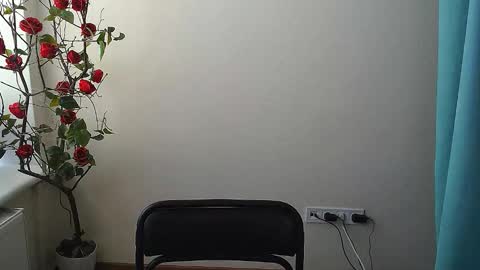 Snapshot of bunnybloom_ chatting on September 29, 5:45 am Ariel online show from September 29, 5:45 am