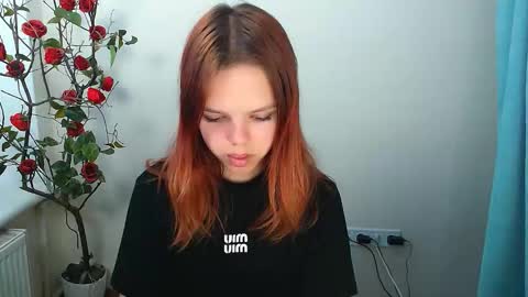 Snapshot of bunnybloom_ chatting on September 30, 4:17 am Ariel online show from September 30, 4:17 am