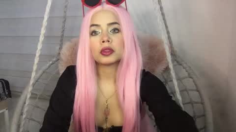 bunnylove_07 online show from January 18, 4:49 am