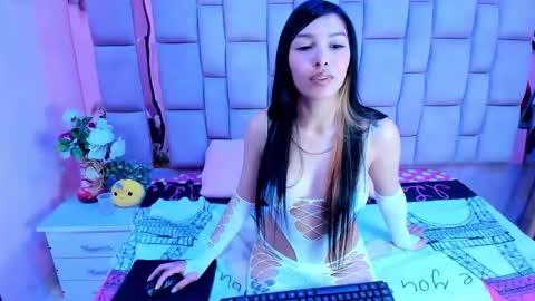 Snapshot of burbuja_pink_ chatting on December 2, 3:56 am burbuja pink online show from December 2, 3:56 am