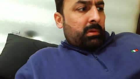 Hairy Arabian online show from December 3, 3:36 am