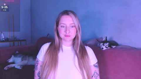 Snapshot of burn_lissa chatting on October 21, 8:09 pm Lissa online show from October 21, 8:09 pm