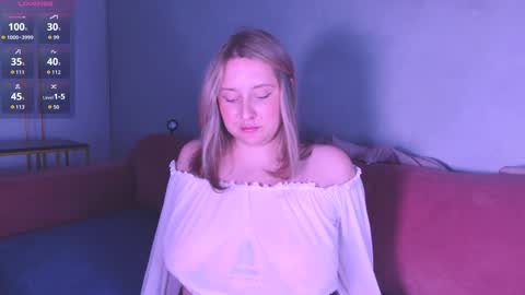 Snapshot of burn_lissa chatting on November 13, 7:35 pm Lissa online show from November 13, 7:35 pm