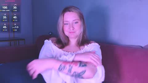 Snapshot of burn_lissa chatting on November 16, 6:46 pm Lissa online show from November 16, 6:46 pm