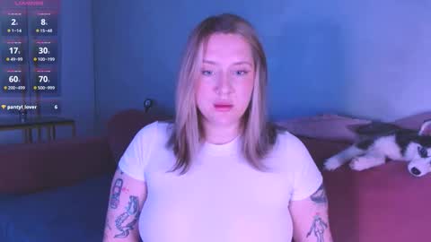 Snapshot of burn_lissa chatting on November 23, 7:46 pm Lissa online show from November 23, 7:46 pm