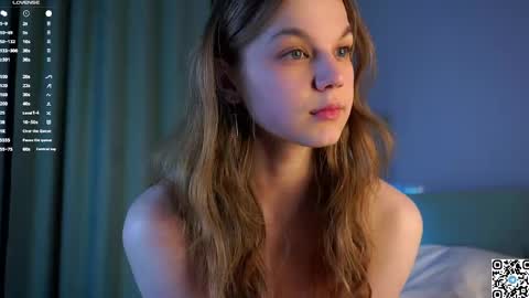 Snapshot of burnletitallburn chatting on February 27, 11:15 pm Jessica online show from February 27, 11:15 pm