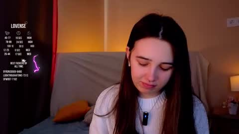 Snapshot of burnletitallburn chatting on October 9, 3:04 am Jessica online show from October 9, 3:04 am