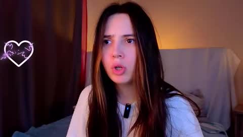 Snapshot of burnletitallburn chatting on October 12, 4:44 am Jessica online show from October 12, 4:44 am