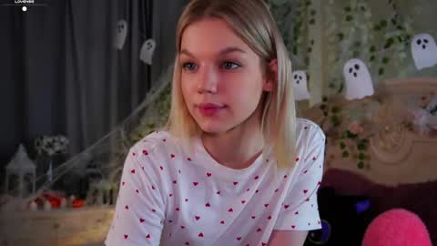 Snapshot of burnletitallburn chatting on October 27, 1:59 pm Jessica online show from October 27, 1:59 pm