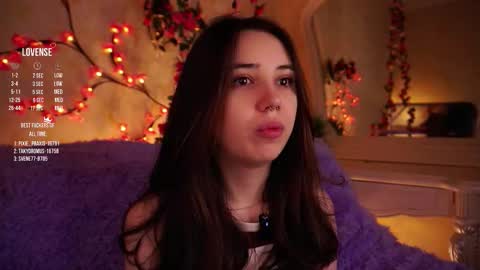 Snapshot of burnletitallburn chatting on November 4, 2:43 am Jessica online show from November 4, 2:43 am