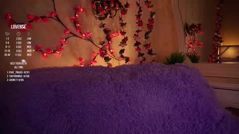 Snapshot of burnletitallburn chatting on November 7, 3:28 am Jessica online show from November 7, 3:28 am