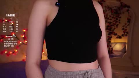 Snapshot of burnletitallburn chatting on November 19, 2:44 am Jessica online show from November 19, 2:44 am