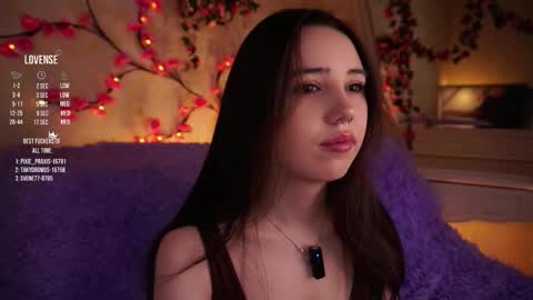 Snapshot of burnletitallburn chatting on December 2, 3:12 am Jessica online show from December 2, 3:12 am