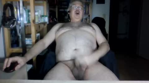 Snapshot of busibaer666 chatting on January 28, 1:39 am busi online show from January 28, 1:39 am