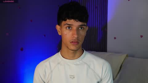 Snapshot of busterspinter chatting on February 26, 8:04 am Buster independent model online show from February 26, 8:04 am