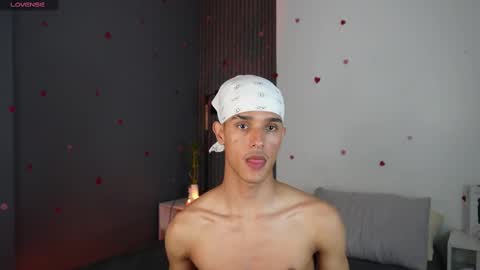 Snapshot of busterspinter chatting on February 27, 5:56 am Buster independent model online show from February 27, 5:56 am