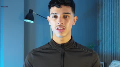 Snapshot of busterspinter chatting on September 17, 4:30 pm Buster independent model online show from September 17, 4:30 pm