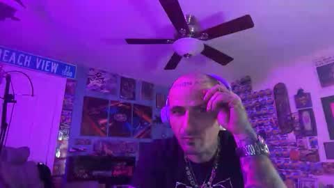 bustnutztaklenapz online show from November 4, 4:55 am