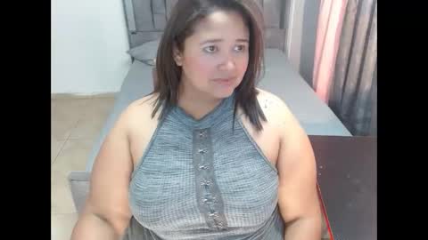 busty juicyy online show from January 10, 2:30 pm