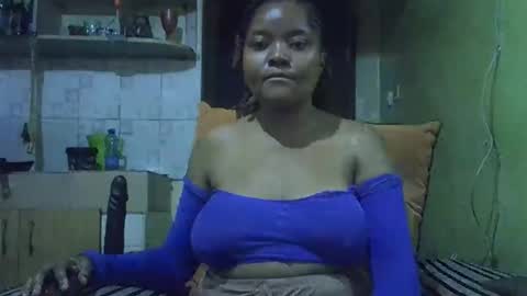 busty kenzi online show from April 9, 7:41 pm