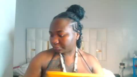 busty_mellons69 online show from October 17, 12:30 pm