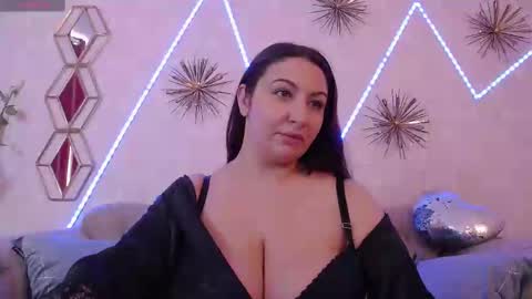 Snapshot of bustyeva_ chatting on March 8, 7:27 am online between 6AM and 2PM EET almost everyday. online show from March 8, 7:27 am