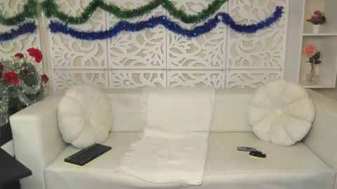 Snapshot of bustygrannymaggie chatting on December 29, 1:17 pm Maggie online show from December 29, 1:17 pm